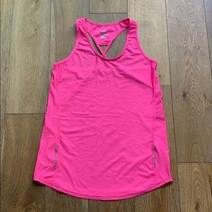 RoadRunner Dri Fit Razorback Top Woman’s Small